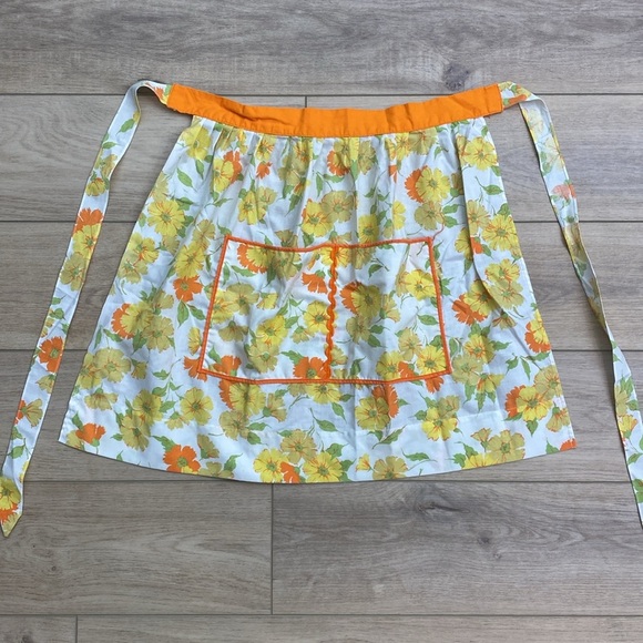 Vintage‎ Skirt Apron Set - Picture 7 of 11